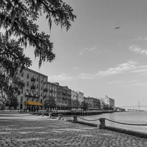 How to time cheap flights to Savannah, Georgia for the smartest hotel stay